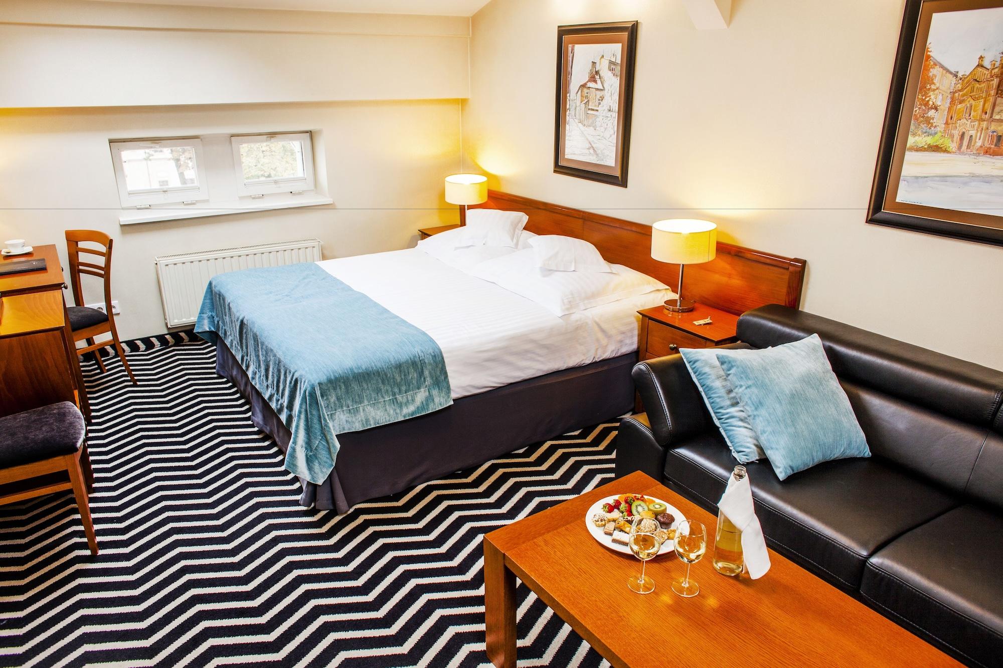 Hotel Senacki Красков Екстериор снимка